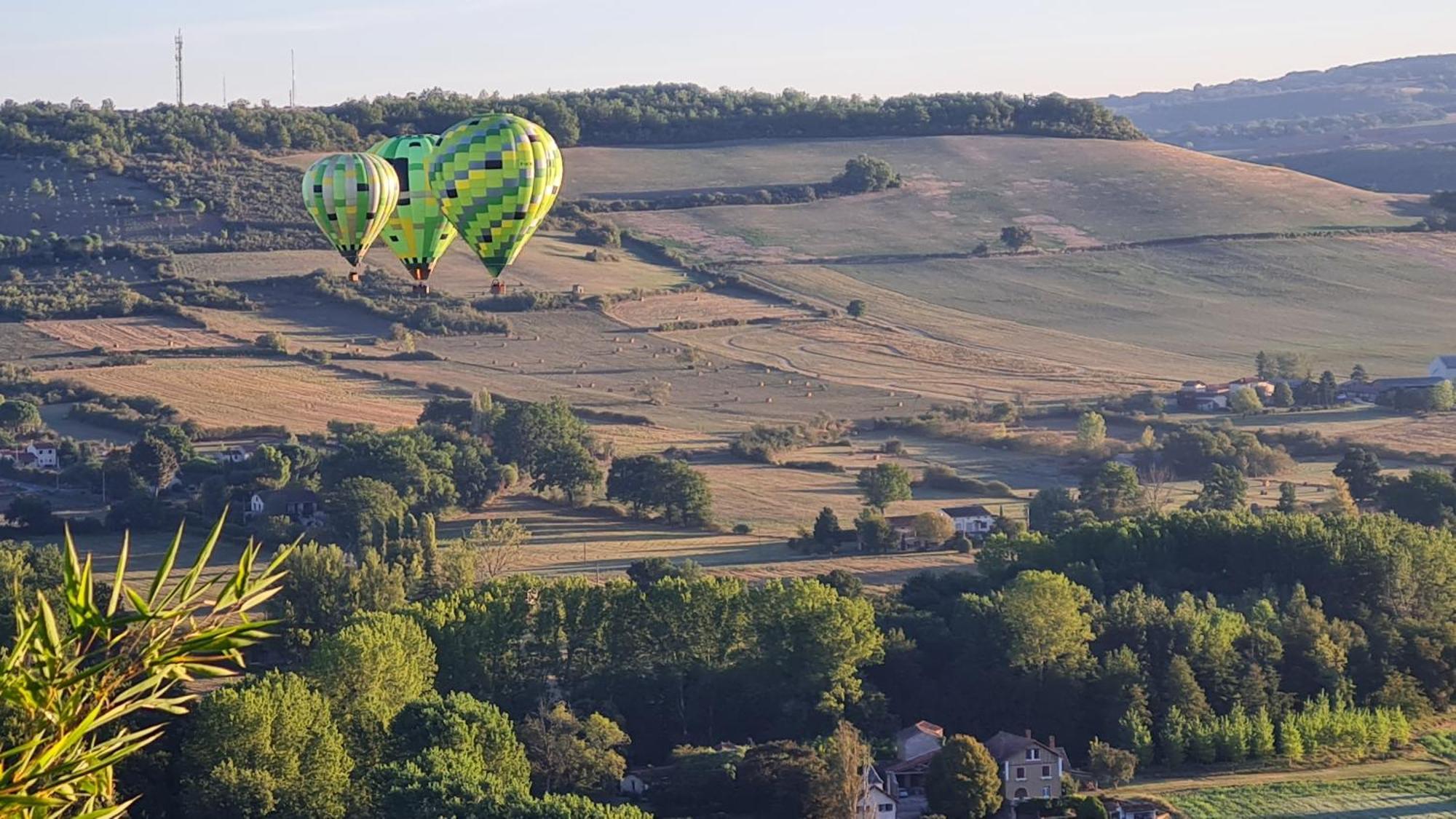 La Maison Bakea Cordes Sur Ciel Luaran gambar
