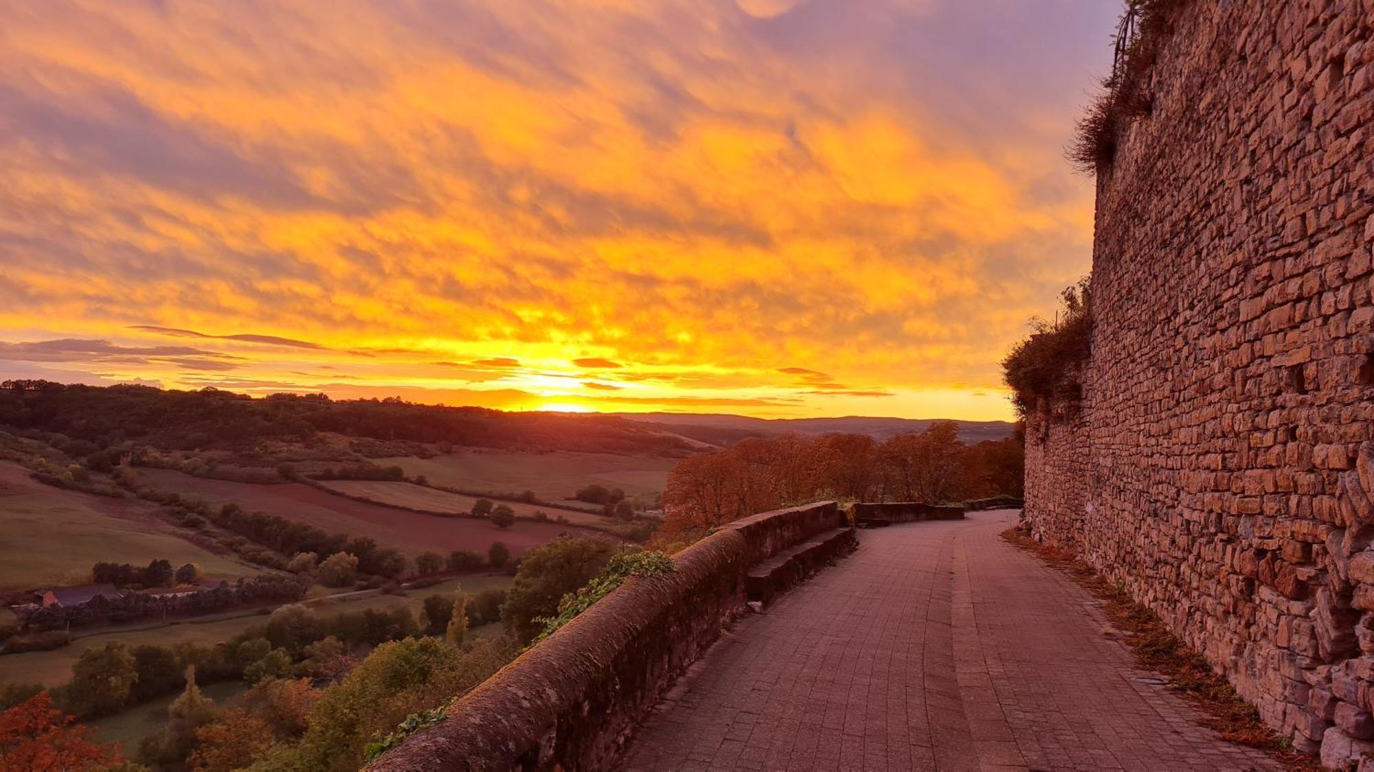 La Maison Bakea Cordes Sur Ciel Luaran gambar
