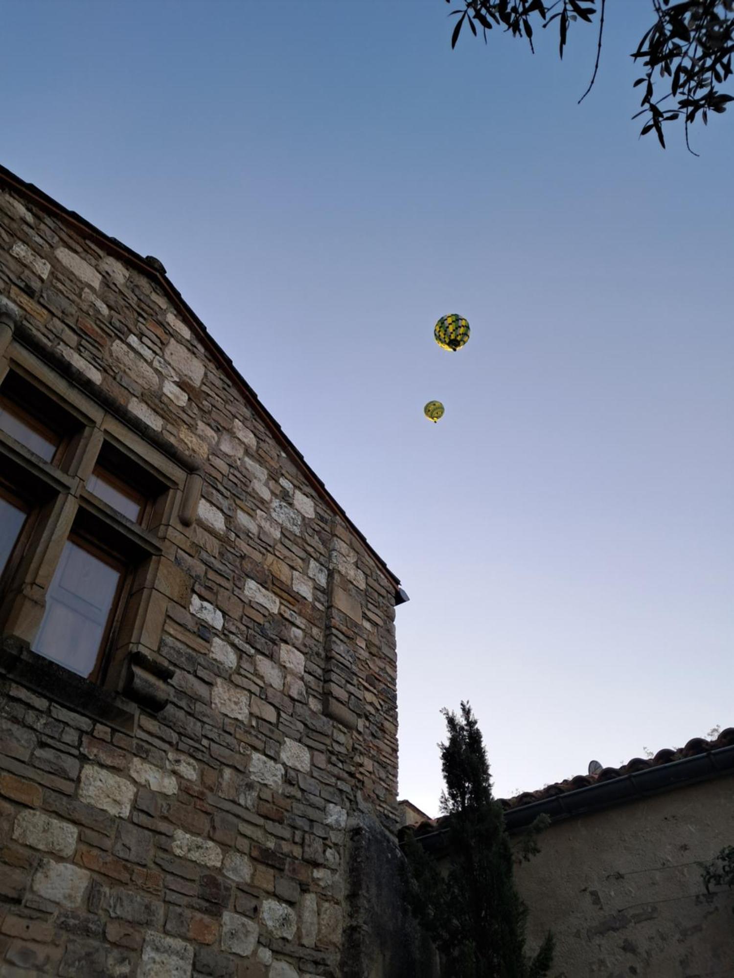 La Maison Bakea Cordes Sur Ciel Luaran gambar